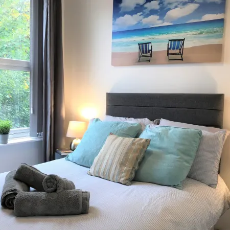 Central Wigan Welcoming Townhouse Sleeps up to 6