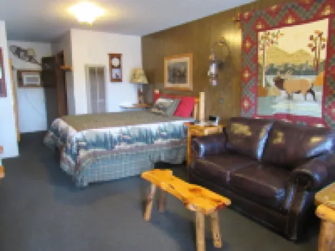 The Woodsman Country Lodge Hotels in Crescent