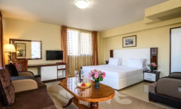 Nuryan Hotel Yerevan - Housity