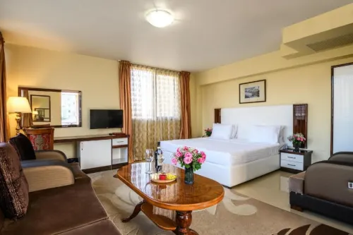 Royal Plaza by Stellar Hotels, Yerevan - Hot Tub