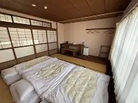 ChAho Hostel Nirasaki / Outdoor Base Hotels near Matsuo Shrine