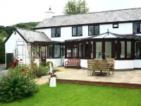 The Old School House Bed and Breakfast Hotels in Machynlleth