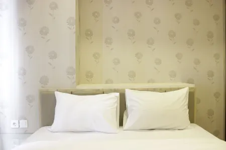 Homey and Chic 2Br Apartment Newton Residence Отели в г. Bojongsoang