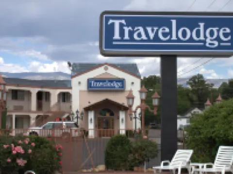 Travelodge by Wyndham Bishop Hotels in Bishop