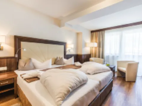 Hotel DreiSonnen Hotels in Serfaus