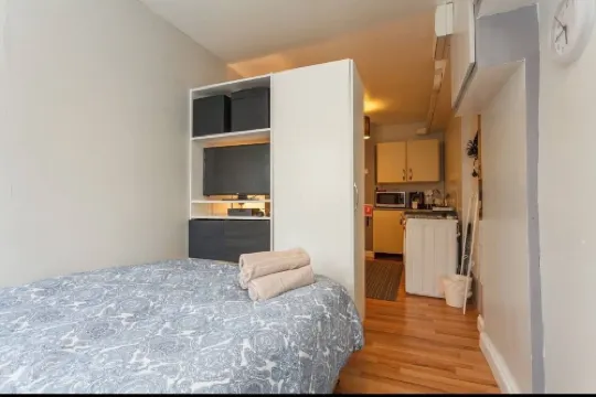 Shirley Apartments, Cozy Studio, 10 Min Drive to City Centre and Cruise Ship Terminals