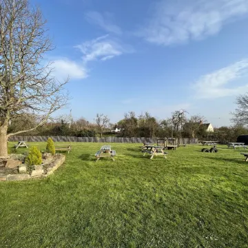 The Ship Inn - Self Catering Accommodation