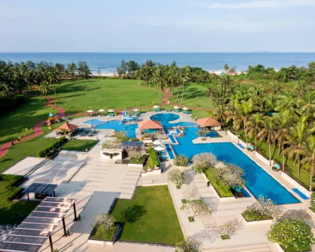 Kenilworth Resort & Spa, Goa Hotels in Utorda
