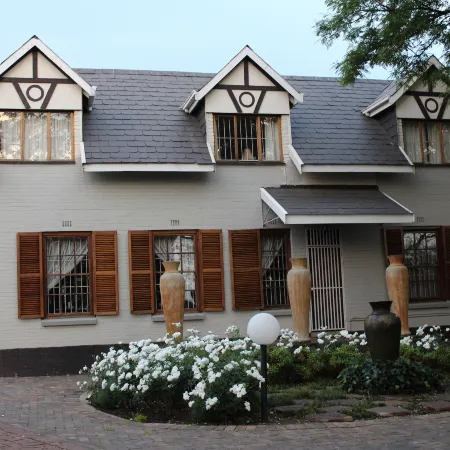 3 Liebeloft Guest House