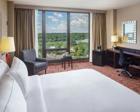 DoubleTree by Hilton Cherry Hill Philadelphia Hotels in Cherry Hill