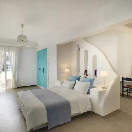 Aloni Hotel & Suites