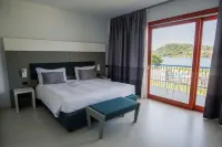 Hotel l'Approdo Hôtels à : Pettenasco