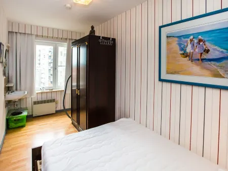 Apartment on the 6th Floor with Sea View