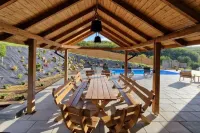Holiday Home in Wi Niowa with Pool and Forest