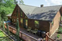 Moosetrax - 3 Bedrooms, 2 Baths, Sleeps 6 Cabin by RedAwning