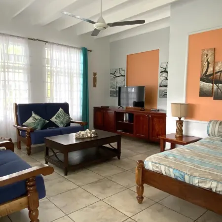 Stephna Residence