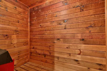 Hemlock Ridge 2B- Charming Two Floor Condo in the Heart of Killington, Perfect! Condo