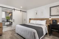 Hotel Lumberjack Hotels in Sonora