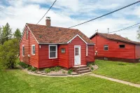 Camp Street Haven: 2-Bedroom Peaceful Getaway - 3 Sao