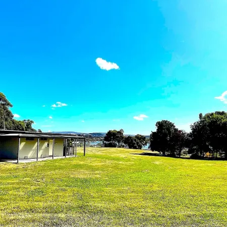 Mansfield Lakeside Caravan Park