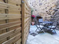 Les Insolites de Champeix Hotels in Saint-Nectaire