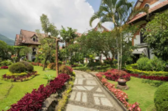 Royal Hotel and Villa Batu