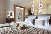 Résidence Pierre & Vacances Premium l'Hévana Hotels in Meribel