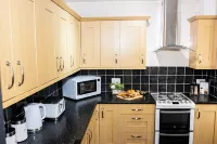Stunning 3Bedroom Home Ideal for Long & Short Stay