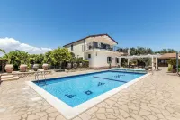 Villa Felicia - Rooftop Pools