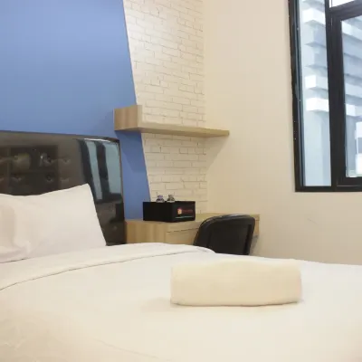 Pleasant Studio Semi Apartment at the Lodge Paskal Near Binus University Hotel berhampiran Stesen Cimindi