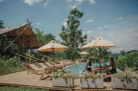 Glamping Entre Rios - piscina