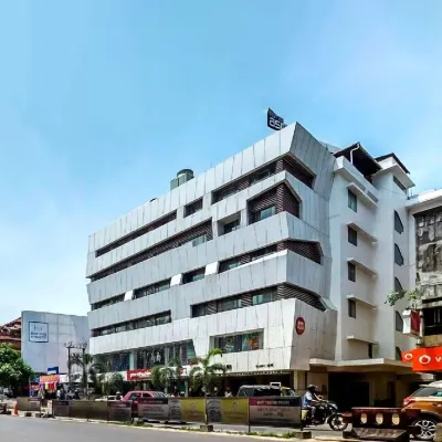 Nexstay Asma Tower Hotel dekat Mananchira Square