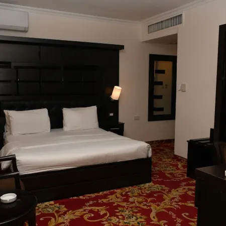 Sparr Hotel