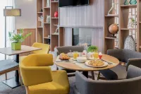 Hilton Garden Inn Brussels City Centre - breakfast