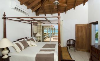 Bell'Mare by Island Properties Online