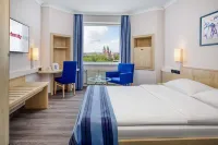 IntercityHotel Freiburg Hotels near Lederleplatz