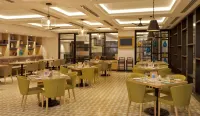 Lemon Tree Premier City Center Pune - Frühstück