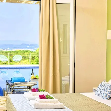 Cretan Mansion with Heated Swimming Pool