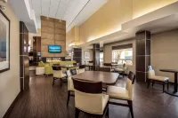 홈스위트 바이 d3h 리자이나 호텔