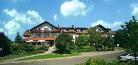 Parkhotel Emstaler Höhe Отели в г. Фрицлар