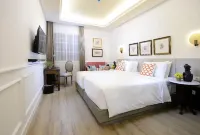 Brava Suites by Zia Surabaya Hôtels à : Sukomanunggal