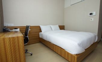 Cplus Residence