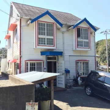 Guest House Shirahama R-Cafe - Female Only Hotels near Shirahama Station