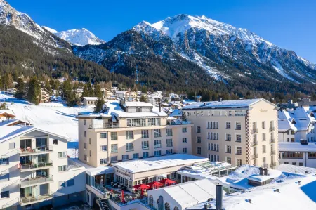 Hotel Lenzerhorn - Alpine Stay, Spa & Savour