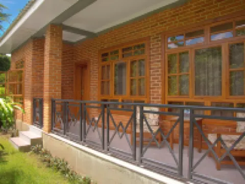 Airport Planet Lodge Hotels in Hai