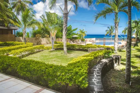 Sunset Reef Resort & Spa