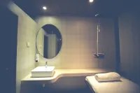 Neelams the Grand Hotel - spa