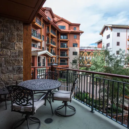 The Lodge at Mountaineer Square