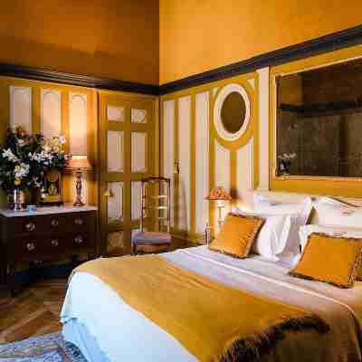 Château de Saint Trys Rooms
