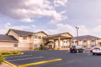 Quality Inn & Suites University - parking